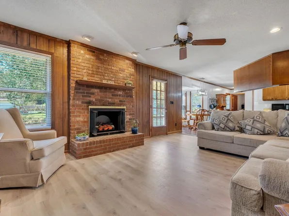 4245 Ben Blvd, Tallahassee, FL 32303