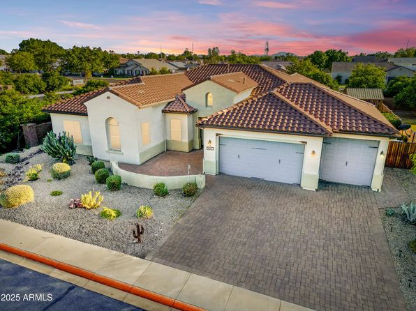 3753 E Ellis St, Mesa, AZ 85205