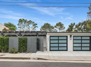 16531 Las Casas Pl, Pacific Palisades, CA 90272
