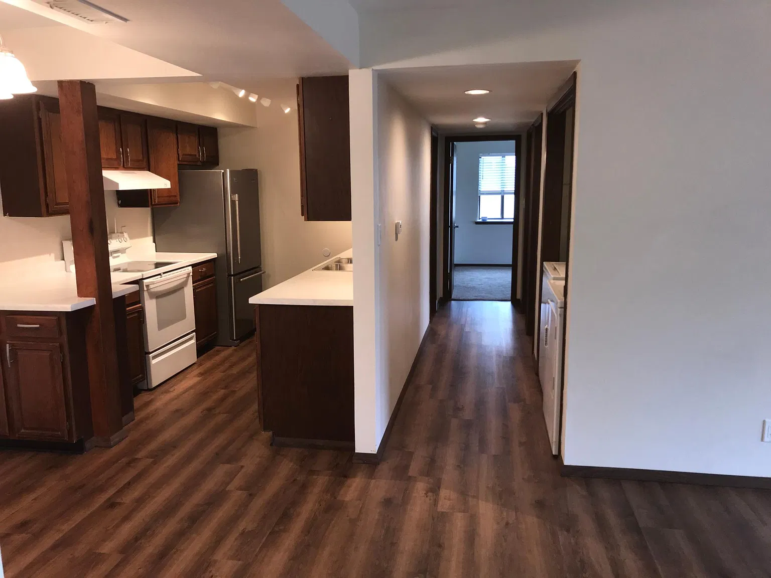 2 bed, 1148 sqft, $2,950 — Photo 2