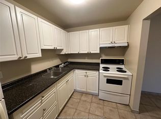 9 Sarah Cres #303, Chatham Kent, ON N7M 5R1