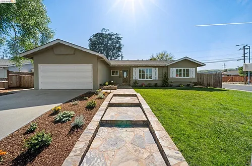 8796 Bandon Dr Photo 1