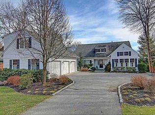 46 S Meadow Ln, Barrington, RI 02806