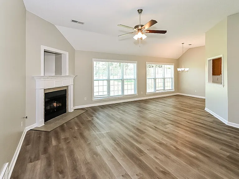 7753 Meadow Ridge Ln — Photo 4