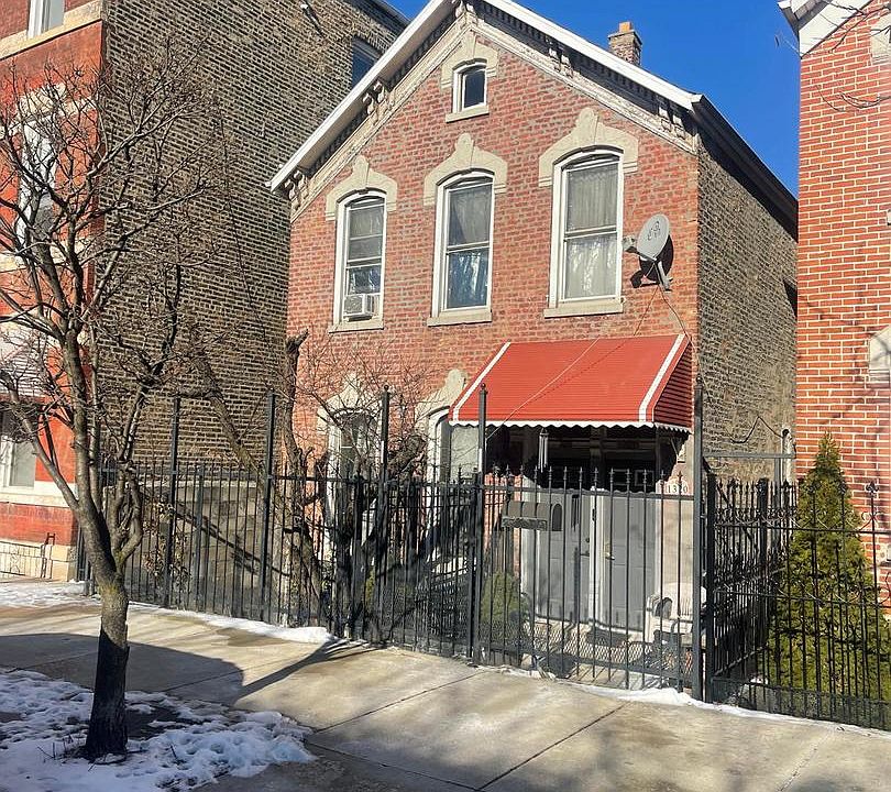 2nd image of 1320 W 18th Pl