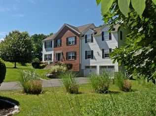 11 Cambridge Rd, Lafayette, NJ 07848