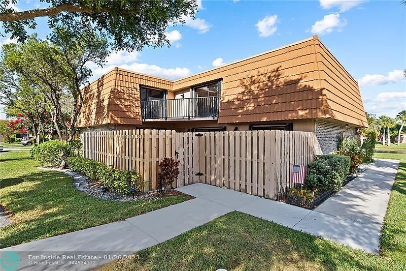 1st image of 11031 SW 15th Mnr