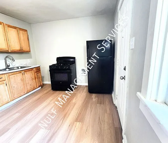 347 E 13th Ave #3 — Photo 1