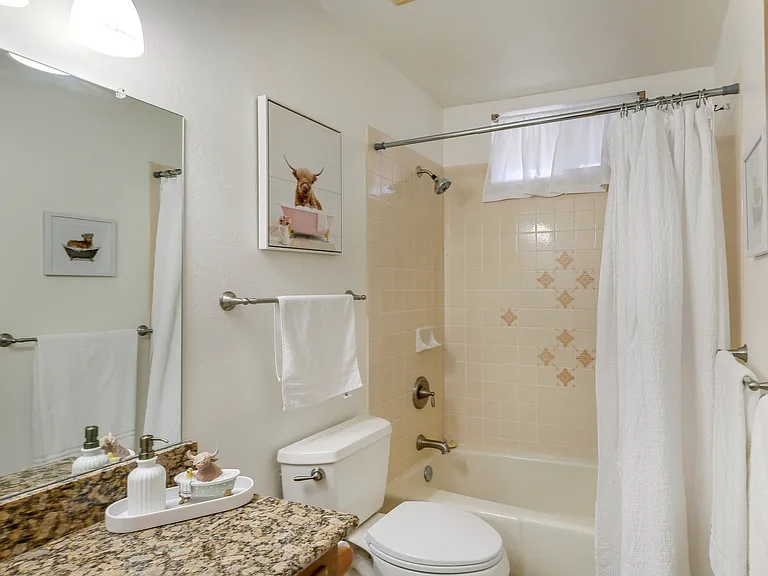 2400 Baron Dr — Photo 26