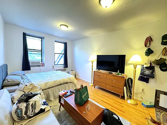 Rented by KNOCKKNOCK LLC | media 1