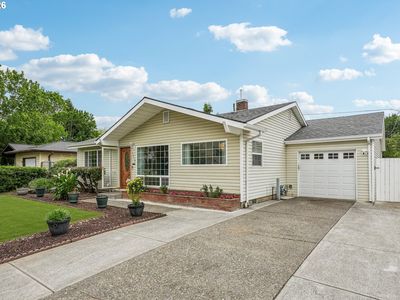 7918 SE Lincoln St, Portland, OR, 97215