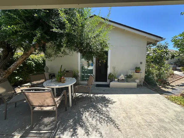 23439 Victory Blvd, West Hills, CA 91307