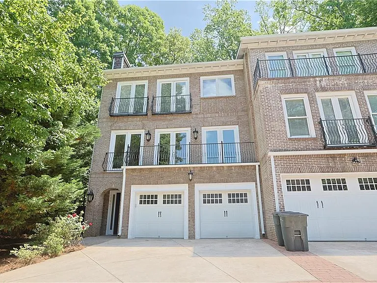 1296 Lenox Park Blvd — Photo 77
