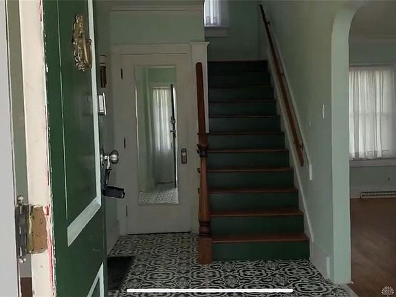 3rd image of 6 Pinehurst Ave