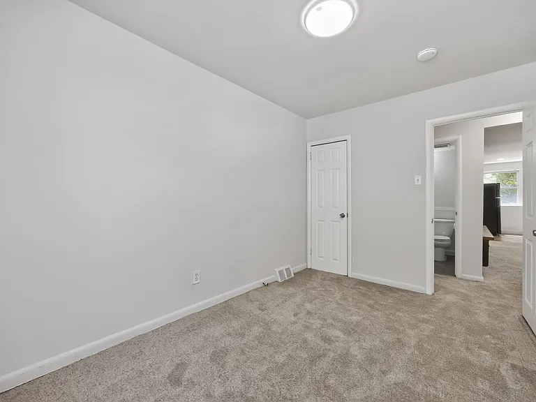 202 Green St #1 — Photo 17
