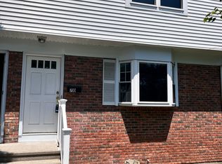 70 Stephens Ln #2, Fairfield, CT 06824