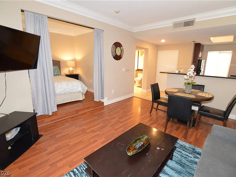 230 E Flamingo Rd #231 — Photo 2