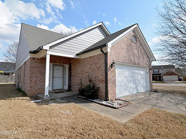 7290 Red Maple Dr, Olive Branch, MS 38654