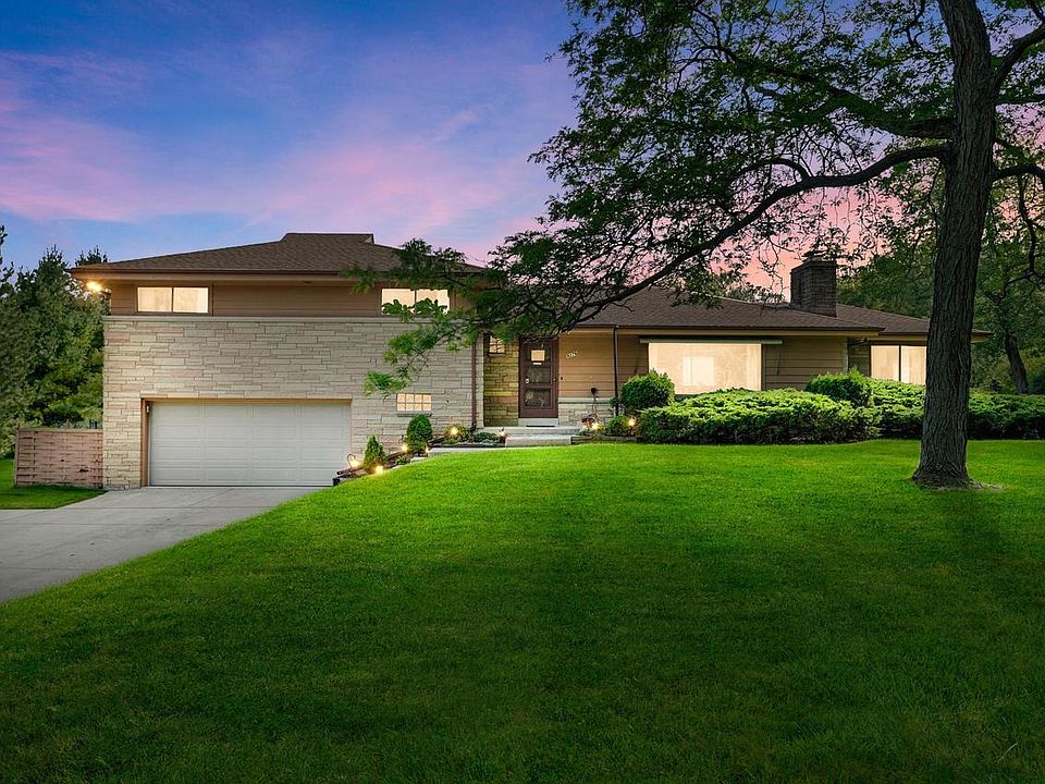 1st image of 9276 North Sleepy Hollow LANE