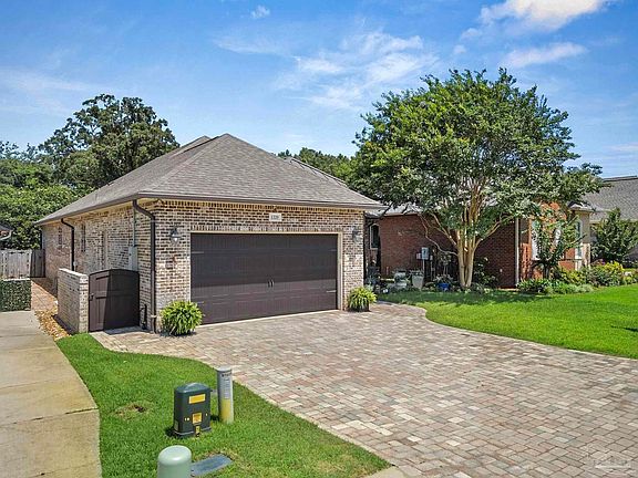 3rd image of 1329 Autumn Breeze Cir