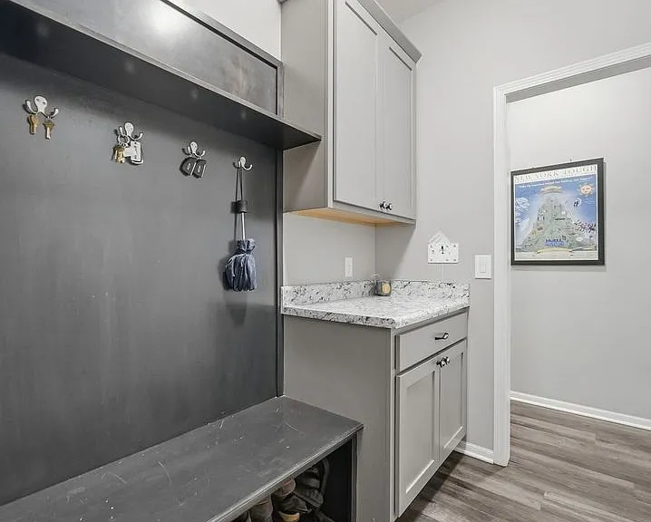 8920 Shadow Creek Ln — Photo 29