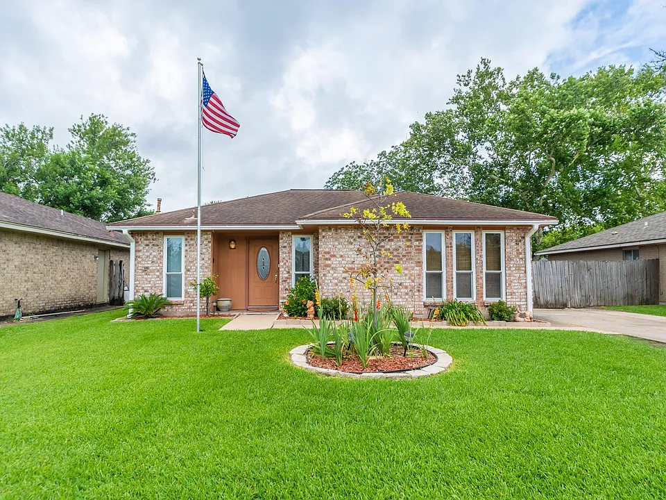 1714 Magnolia Dr