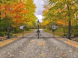 1900 Bunny Trl, Saginaw, MI 48638