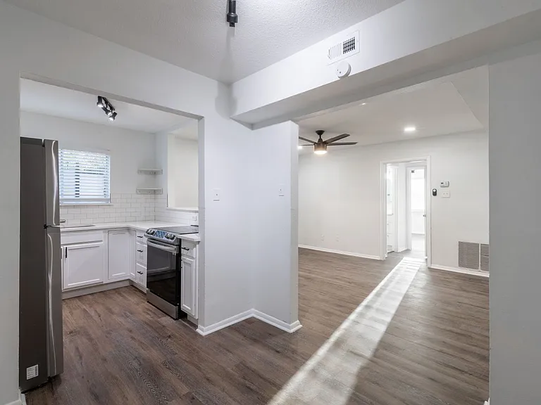 5921 Gaston Ave — Photo 1