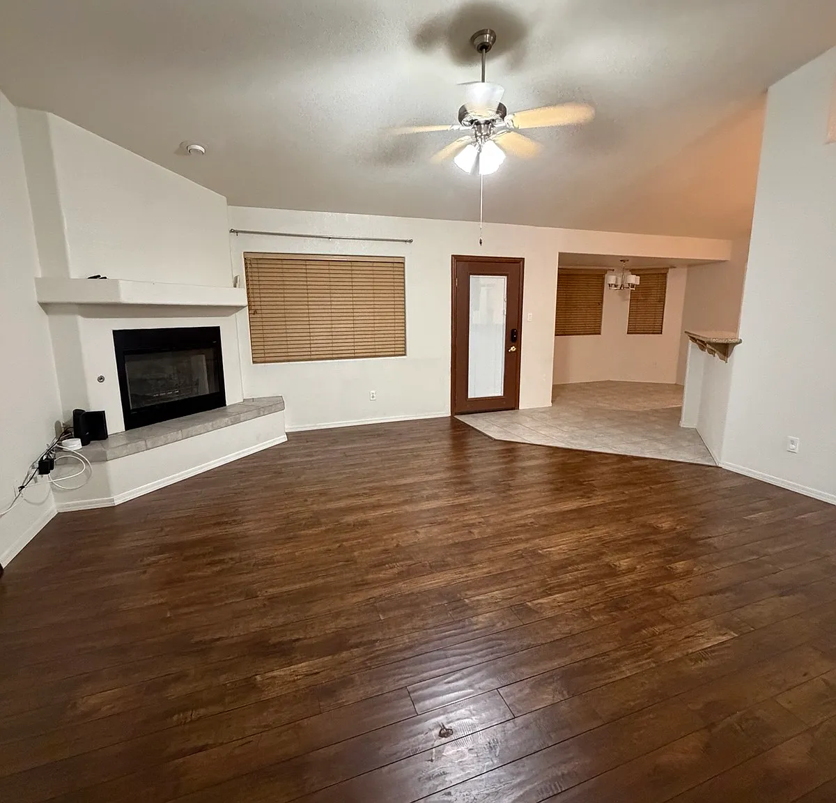4 bed, 2031 sqft, $2,200 — Photo 4