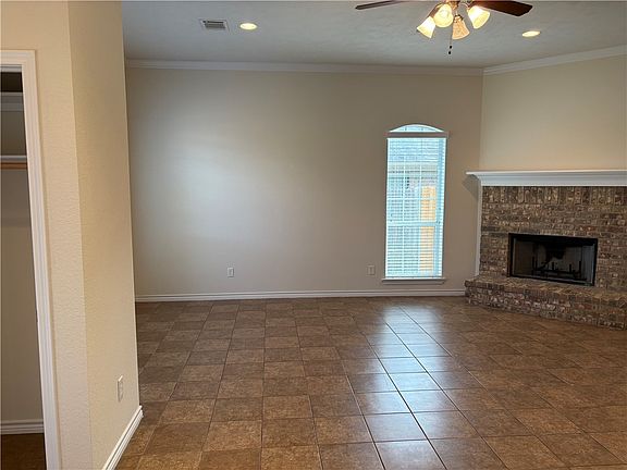4th image of 3718 Dove Hollow Ln