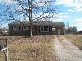 450 Lightwood Ln, Henderson, NC 27537