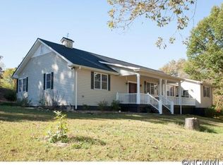 64 Birch Tree Ln, Hendersonville, NC 28739