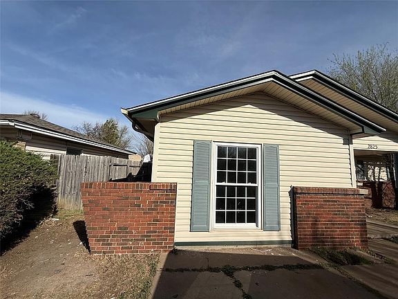 2nd image of 2825 SW 62nd St