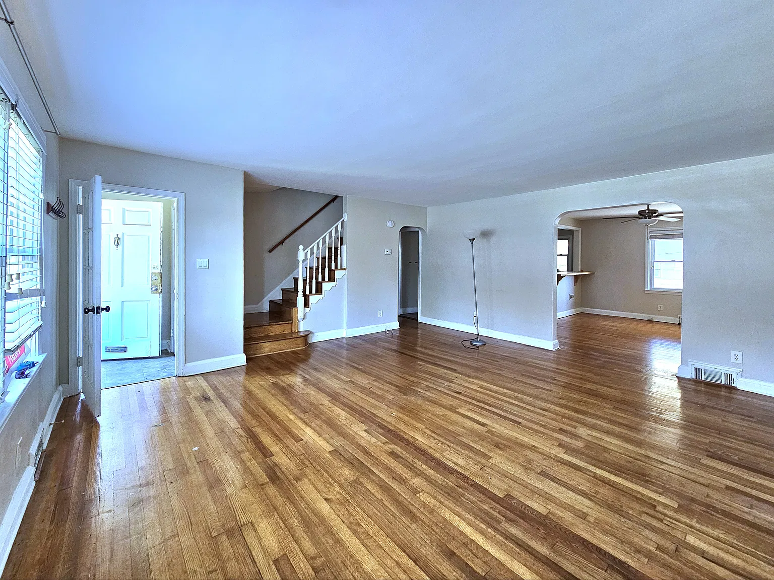 3 bed, 1600 sqft, $2,200 — Photo 4
