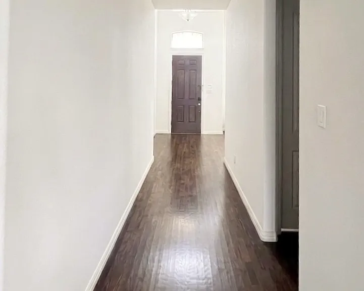 2857 Edinburgh Dr — Photo 4