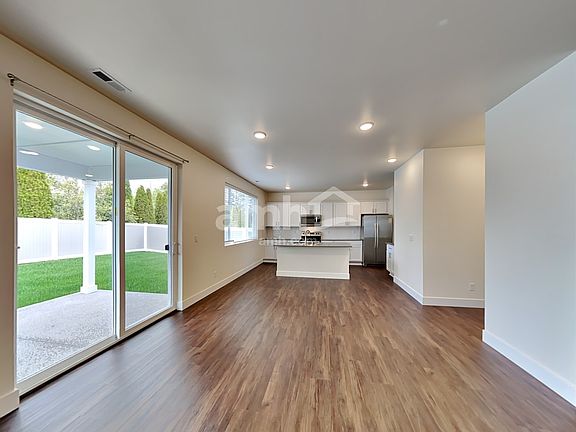 5th image of 17620 26th Avenue Ct E