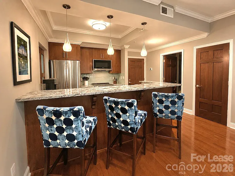 300 W 5th St #105 — Photo 12
