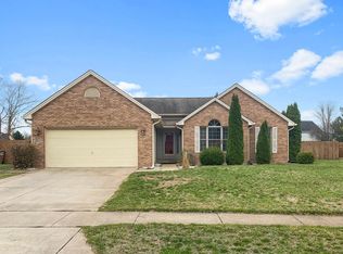 2031 Pinewood Dr, Columbus, IN 47203