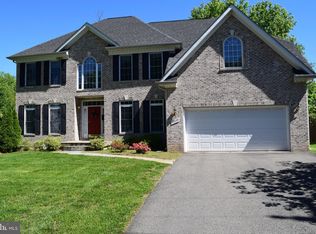 6808 Old Chesterbrook Rd, Mc Lean, VA 22101