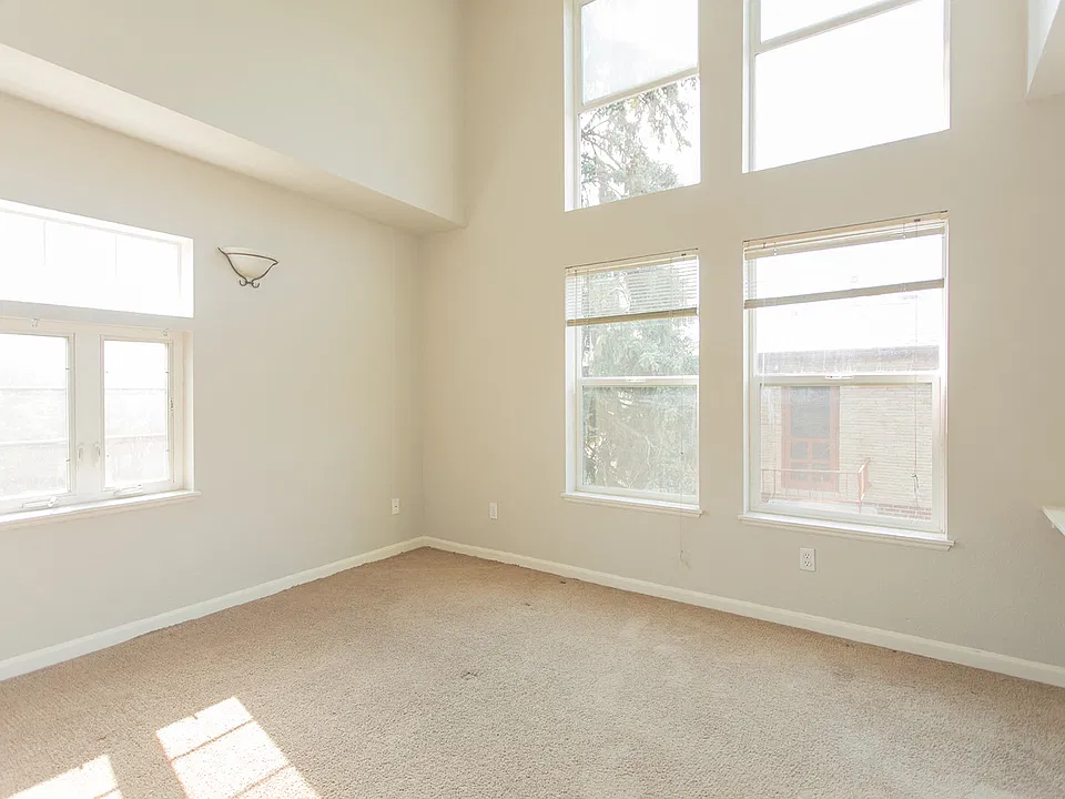 811 20th Street Bedroom