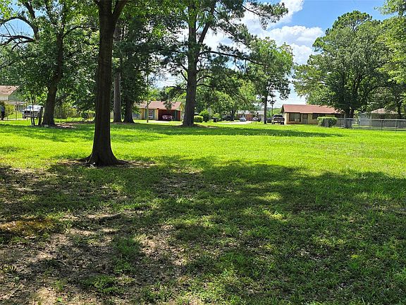 2nd image of 0 Elm St