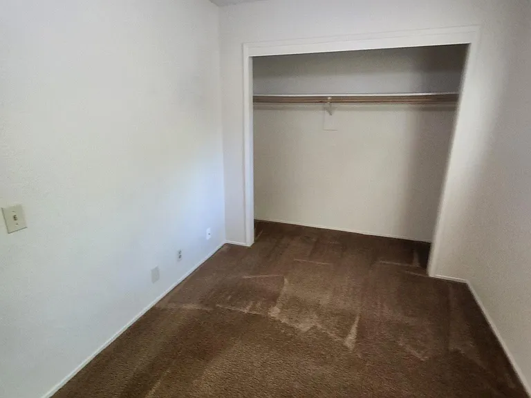224 W 22nd St #1 — Photo 11