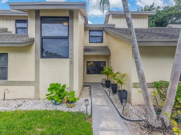 9360 Ketay Circle, Boca Raton, FL 33428