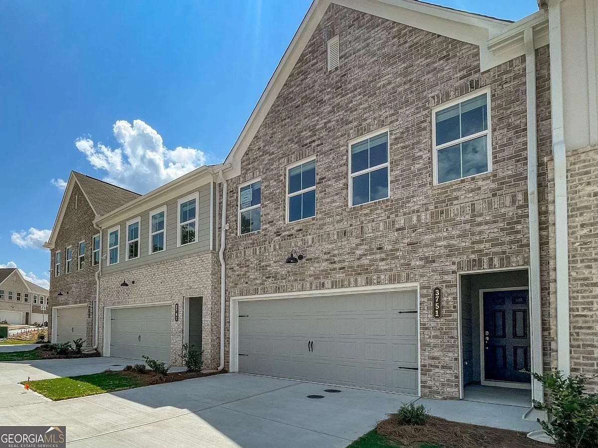 Photo 2 of 27 - 3790 Denton Dr #3790 - Douglasville, GA Building Photo - 3790 Denton Dr #3790