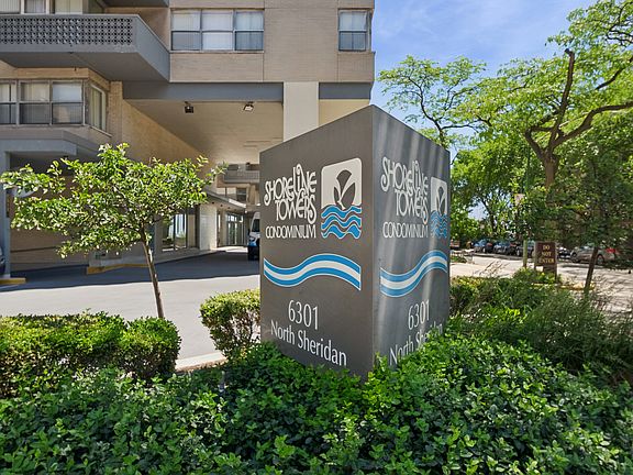 2nd image of 6301 N Sheridan Rd APT 11L