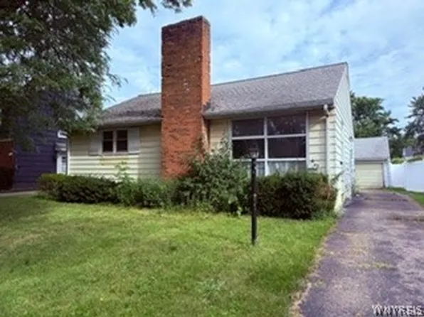 70 Meadow Ln, Buffalo, NY 14223