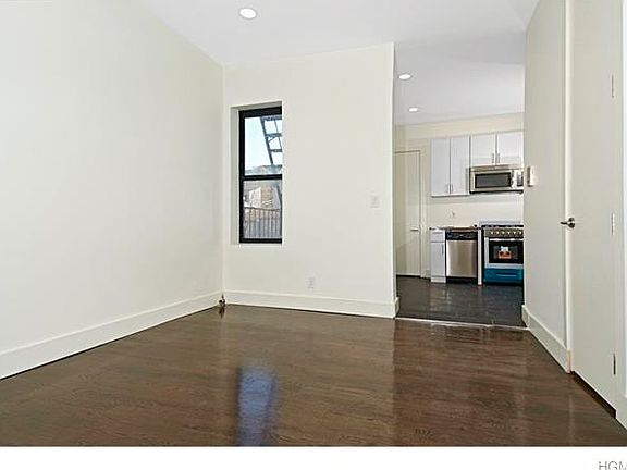5th image of 156 Woodworth Ave #6