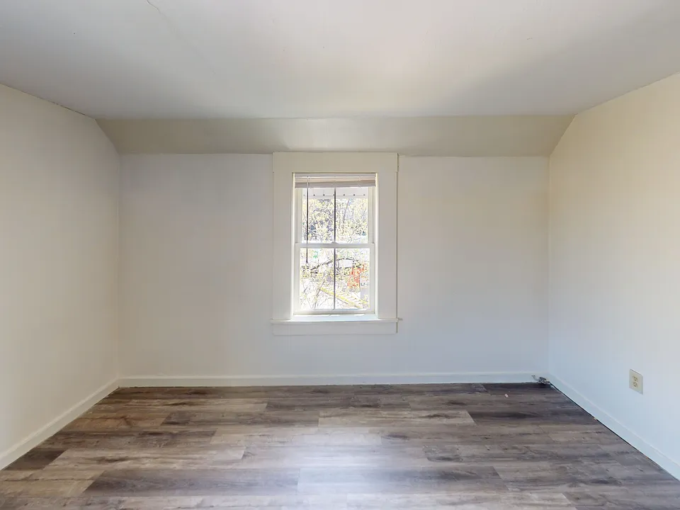 89A Hanover St #4