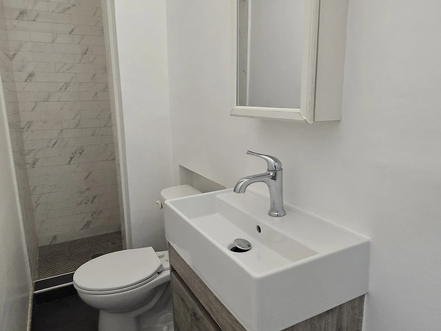 Studio, 1.0 bath, 275 sqft, $1,995 — Photo 3