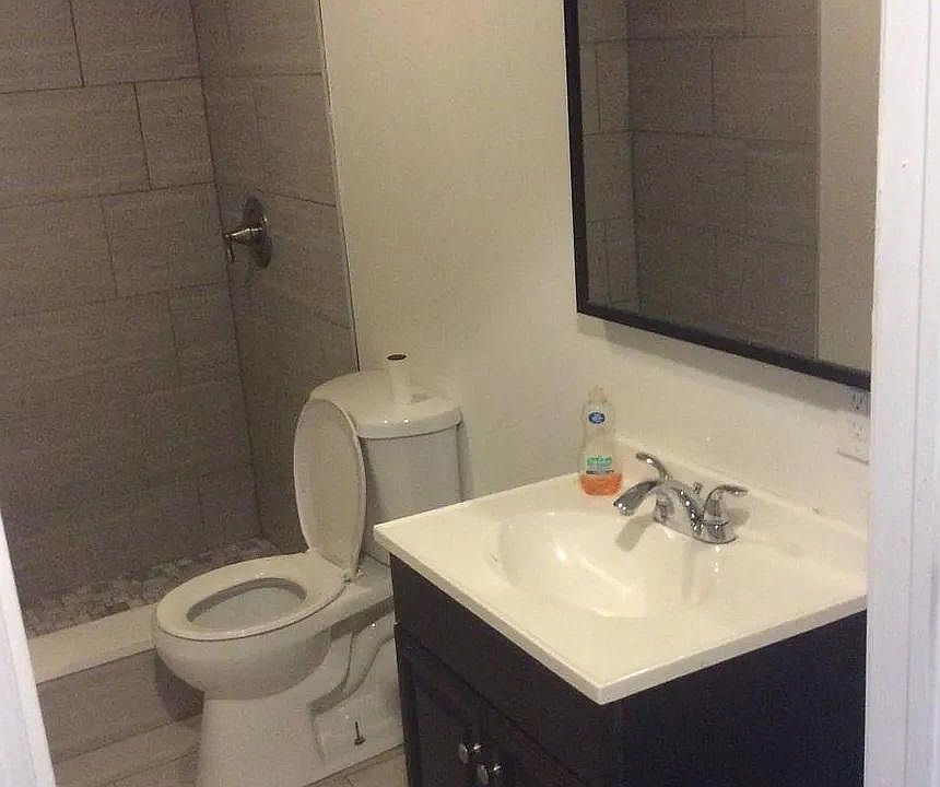 2nd image of 2513 Tulip St #3